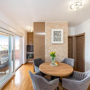 Lipotica - Luxury, With Sea View Apartament Nin